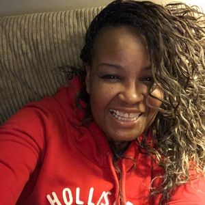 Meet your Posher, Atla